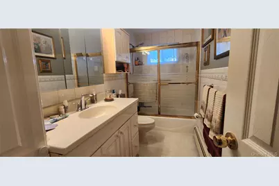 1567 Grundy Avenue, Holbrook, NY 11741 - Photo 23