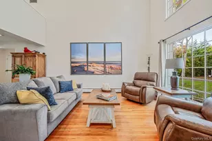 15 Riviera Ct, Great River, NY 11739 - Photo 13