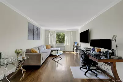 30 N Broadway #5E, White Plains, NY 10601 - Photo 3