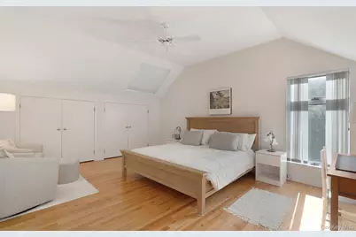 45 Huckleberry Lane, East Hampton, NY 11937 - Photo 11