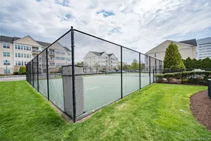 636 Saxton Ct, Central Islip, NY 11722 - Photo 25