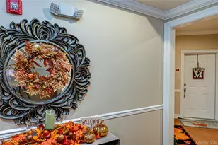 636 Saxton Ct, Central Islip, NY 11722 - Photo 29