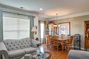 636 Saxton Ct, Central Islip, NY 11722 - Photo 7