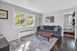 5 Waywood Pl, Huntington Station, NY 11746 - Photo 9