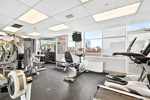 10 Stewart Pl, White Plains, NY 10603 - Photo 39