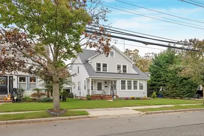 327 N Forest Avenue, Rockville Centre, NY 11570 - Photo 3