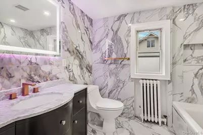 327 N Forest Avenue, Rockville Centre, NY 11570 - Photo 11