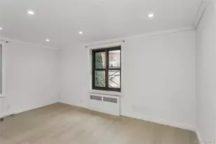 15 Hill Park Ave Ave, Great Neck, NY 11021 - Photo 17