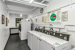 15 Hill Park Ave Ave, Great Neck, NY 11021 - Photo 25