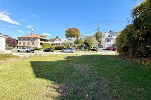 179 Chatterton Ave, White Plains, NY 10606 - Photo 11