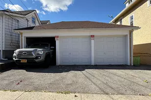 179 Chatterton Ave, White Plains, NY 10606 - Photo 7