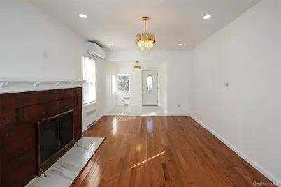 115 N Corona Avenue, Valley Stream, NY 11580 - Photo 7