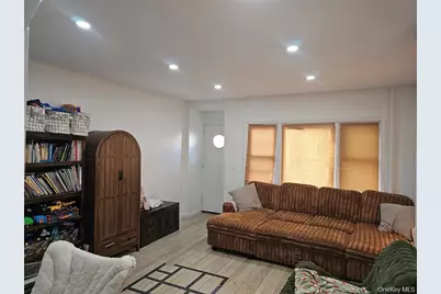 267 Morris Avenue, Inwood, NY 11096 - Photo 5