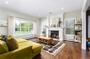 108 Calverton Ct, Wading River, NY 11792 - Photo 7