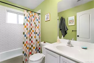 108 Calverton Ct, Wading River, NY 11792 - Photo 19