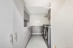 32-15 Murray Ln, Flushing, NY 11354 - Photo 23