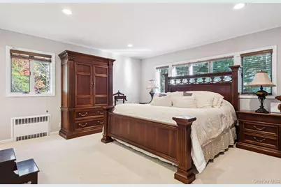 38 Colonial Drive, Huntington, NY 11743 - Photo 19