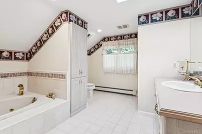 38 Colonial Drive, Huntington, NY 11743 - Photo 31