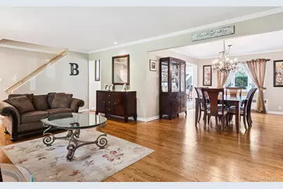 38 Colonial Drive, Huntington, NY 11743 - Photo 9