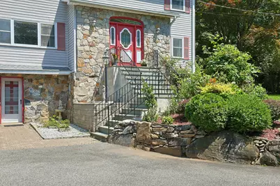 49 Nanny Hagen Road, Thornwood, NY 10594 - Photo 3