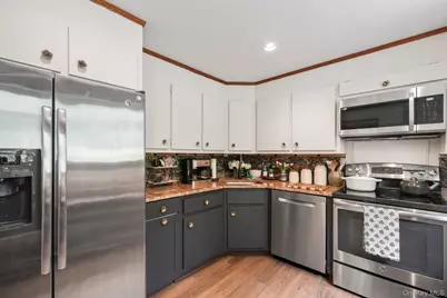 155 Revolutionary Road, Briarcliff Manor, NY 10510 - Photo 9