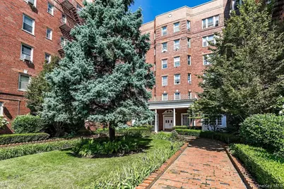 84-49 168th Street #2B, Jamaica, NY 11432 - Photo 5