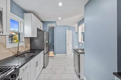 56 Whittier Street, Lynbrook, NY 11563 - Photo 17