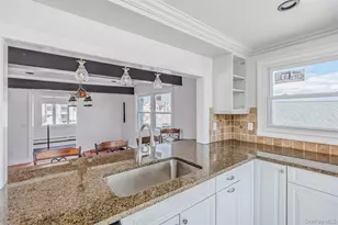 33 Dock Dr, Freeport, NY 11520 - Photo 27