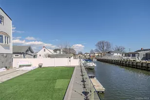 33 Dock Dr, Freeport, NY 11520 - Photo 41