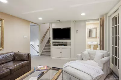 7 Judith Street, Plainview, NY 11803 - Photo 21