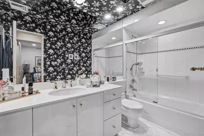 7 Judith Street, Plainview, NY 11803 - Photo 29