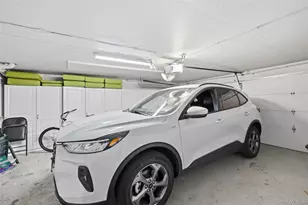 7 Judith St, Plainview, NY 11803 - Photo 35