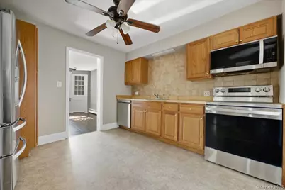 84 2nd Street #80, Mineola, NY 11501 - Photo 7