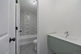 352 Blauvelt Rd, Monsey, NY 10952 - Photo 25