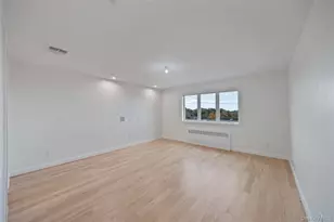 352 Blauvelt Rd, Monsey, NY 10952 - Photo 17