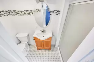 149 Foster Ave, Valley Stream, NY 11580 - Photo 31