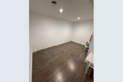 [Address not provided], Hampton Bays, NY 11946 - Photo 7