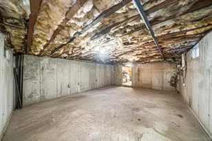 51 Cedar Ave, Patchogue, NY 11772 - Photo 27