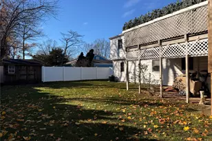 10 Armell St, Huntington Station, NY 11746 - Photo 35