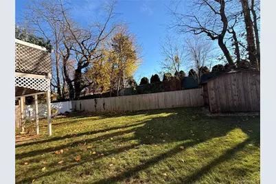 10 Armell Street, Huntington Station, NY 11746 - Photo 37