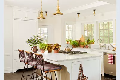 86 Pondfield Road W, Bronxville, NY 10708 - Photo 11