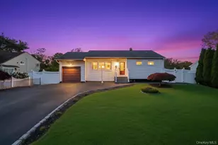 22 Hospital Rd, Patchogue, NY 11772 - Photo 3