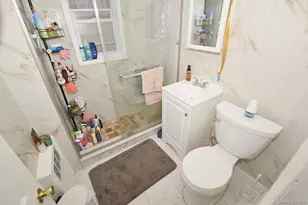 164-14 81st Ave, Jamaica, NY 11432 - Photo 23