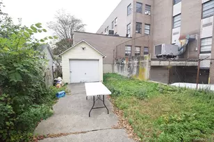 164-14 81st Ave, Jamaica, NY 11432 - Photo 27