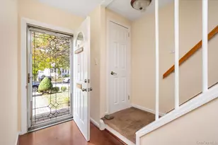 146 Caroline Ave, Garden City South, NY 11530 - Photo 17