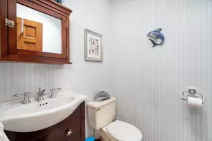 146 Caroline Ave, Garden City South, NY 11530 - Photo 9