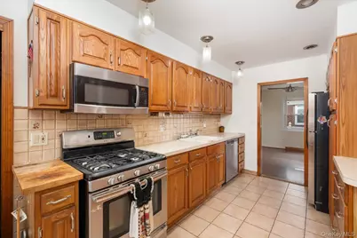 146 Caroline Avenue, Garden City South, NY 11530 - Photo 13