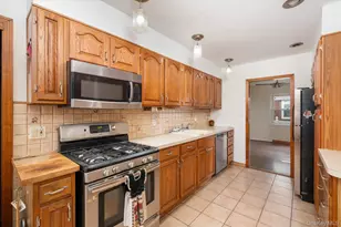 146 Caroline Ave, Garden City South, NY 11530 - Photo 13