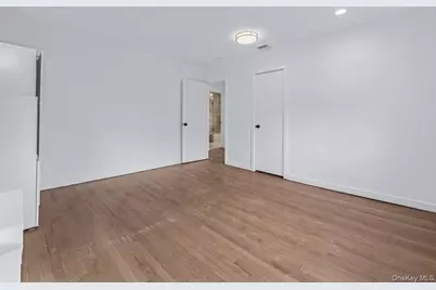 14 Nirvana Avenue, Great Neck, NY 11023 - Photo 15