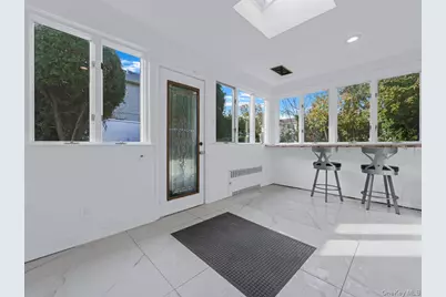 14 Nirvana Avenue, Great Neck, NY 11023 - Photo 7